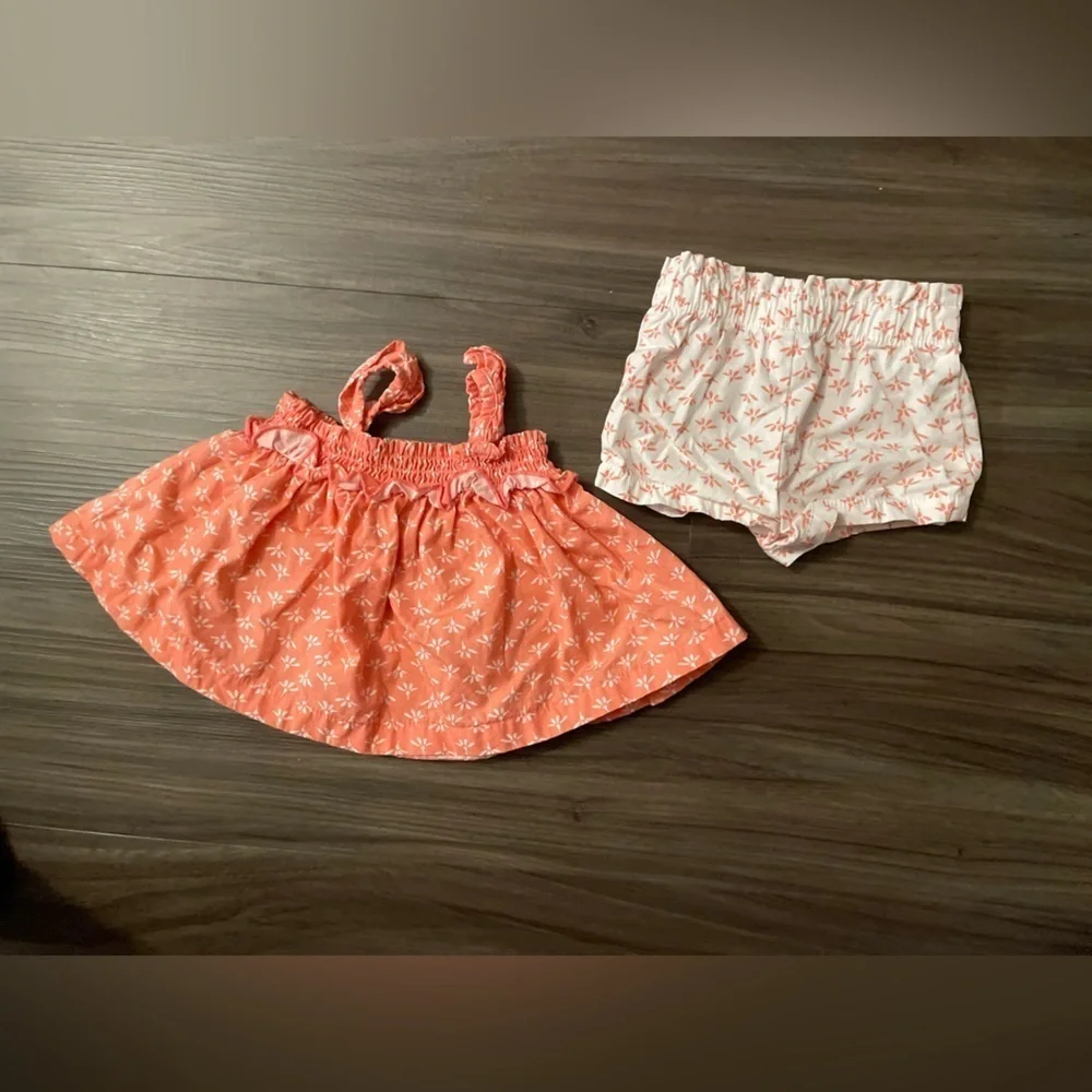 Carter's Coral and White Floral Ruffle Top with matching Shorts Set size 3M